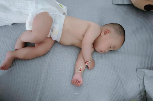 儋州宝宝突然很多眼屎